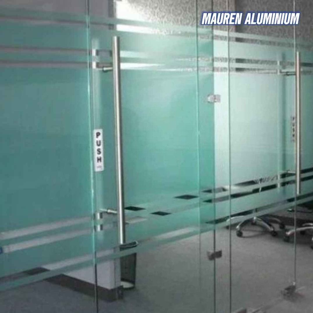 Toko Kaca dan Aluminium Terpercaya di Bekasi untuk Proyek Renovasi Tukang Spesialis Pintu Kaca Aluminium Cibubur Jakarta Timur