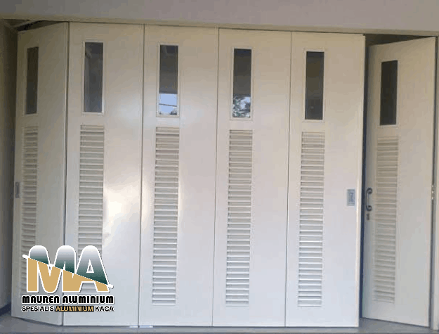 Pintu Garasi Aluminium Tangerang Bebas Rayap mewah